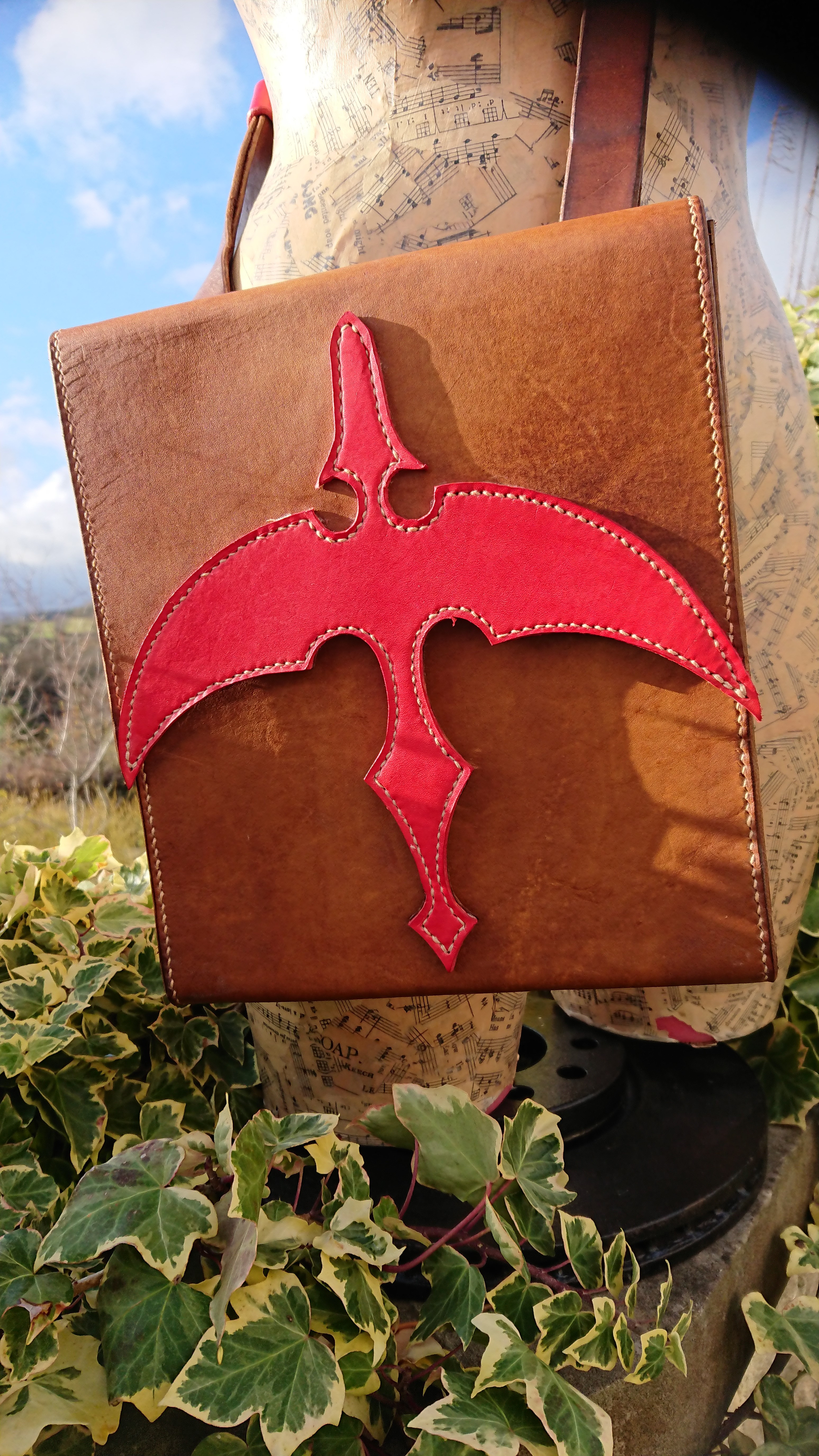 Evancliffe Leathercraft Dragon bag